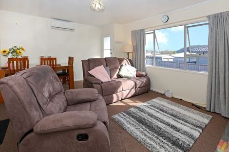 Photo of property in 1/28 Taipari Road, Te Atatu Peninsula, Auckland, 0610