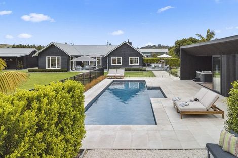 Photo of property in 142 Omaha Flats Road, Tawharanui Peninsula, Warkworth, 0986