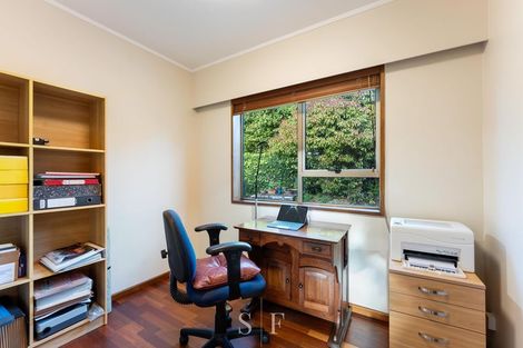 Photo of property in 15 Fleetwood Grove, Waikanae, 5036