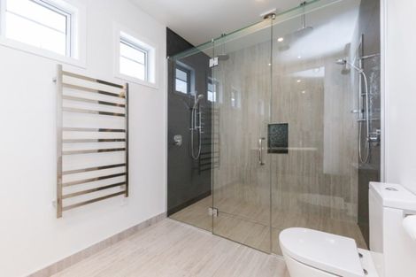 Photo of property in 33 Hartwell Drive, Kelvin Grove, Palmerston North, 4470