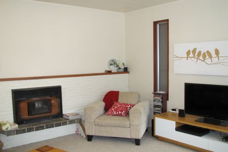 Photo of property in 10 Walnut Place, Mosgiel, 9024