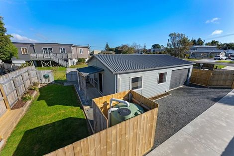 Photo of property in 10a Alexander Road, Raumati Beach, 5032