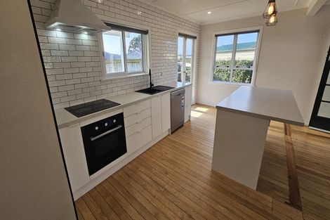 Photo of property in 1137 Devon Road, Bell Block, New Plymouth, 4373