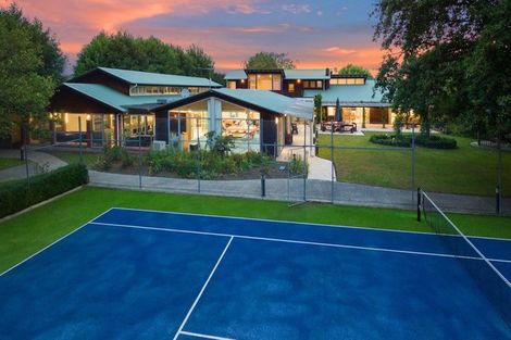 Photo of property in 280 Queen Elizabeth Ii Drive, Mairehau, Christchurch, 8052