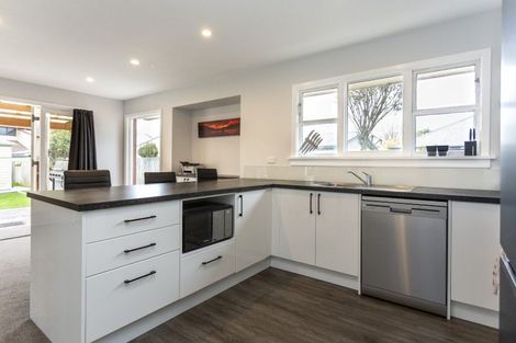 Photo of property in 23 Lochee Road, Upper Riccarton, Christchurch, 8041