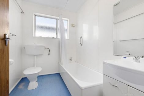 Photo of property in 4/171 Queens Drive, Lyall Bay, Wellington, 6022