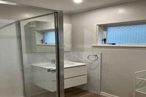 Photo of property in 2/29 Danbury Drive, Torbay, Auckland, 0630