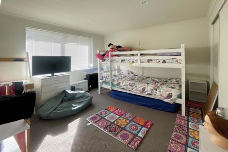 Photo of property in 25 Figaro Crescent, Takanini, 2112