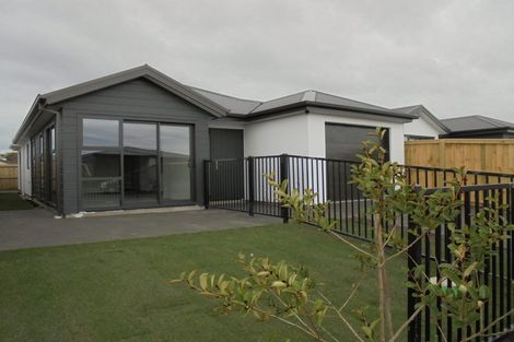 Photo of property in 37 Chrysolite Place, Belfast, Christchurch, 8051