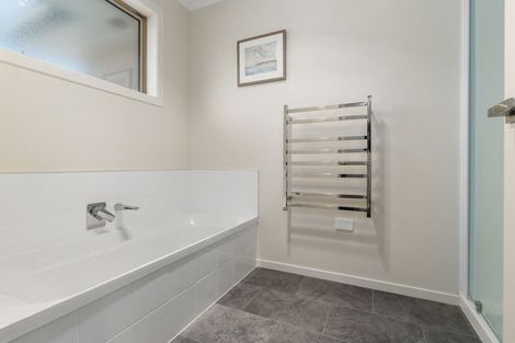 Photo of property in 24 Mill Grove, Clareville, Carterton, 5713