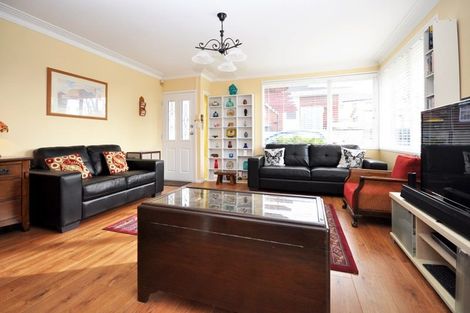 Photo of property in 3/8 Akehurst Avenue, New Lynn, Auckland, 0600
