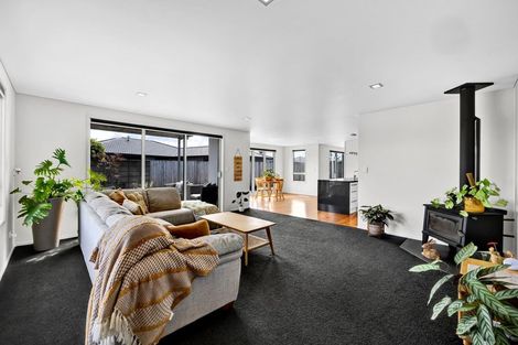 Photo of property in 7 Reremoana Close, Hawera, 4610