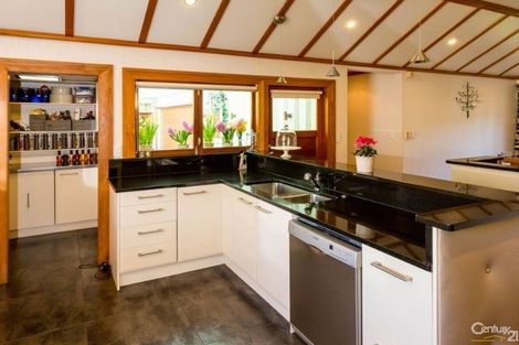 Photo of property in 158 Russell Street, Palmerston North, 4414