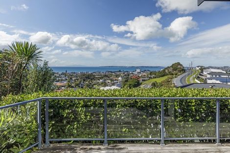 Photo of property in 15 Maire Road, Orewa, 0931