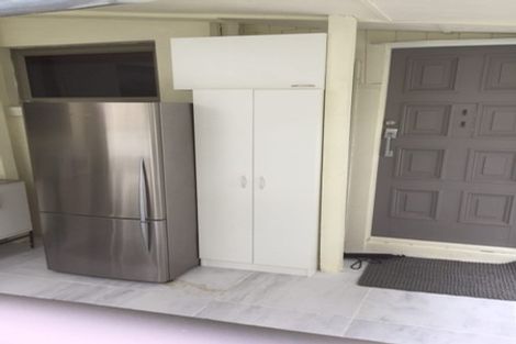 Photo of property in 19 Oakford Park Crescent, Greenhithe, Auckland, 0632