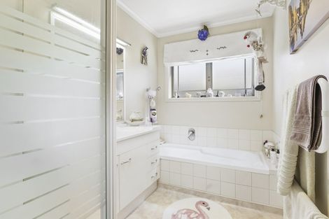 Photo of property in 114 Discovery Drive, Flagstaff, Hamilton, 3210