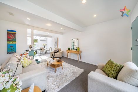 Photo of property in 40a Viewmont Drive, Harbour View, Lower Hutt, 5010