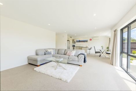 Photo of property in 10 Charente Way, Yaldhurst, Christchurch, 8042