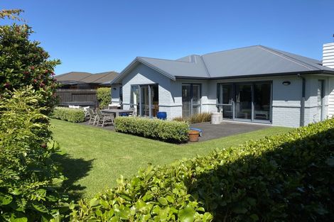 Photo of property in 11 Marlin Terrace, Bell Block, New Plymouth, 4312