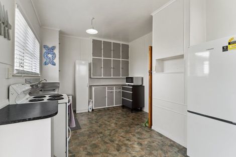 Photo of property in 43 Aotaki Street, Otaki, 5512