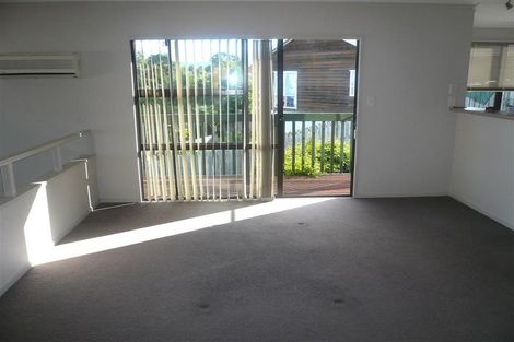 Photo of property in 23 Miriam Corban Heights, Henderson, Auckland, 0612