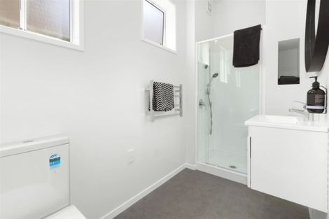 Photo of property in 20 Oak Avenue, Paremata, Porirua, 5024