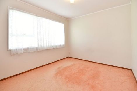 Photo of property in 2/28 Scarlock Avenue, Browns Bay, Auckland, 0630