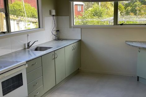 Photo of property in 76 Verran Road, Birkdale, Auckland, 0626