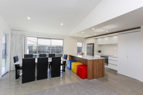 Photo of property in 1 Ryder Drive, Waiwhakaiho, New Plymouth, 4312