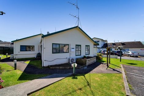 Photo of property in 10/70 Whiteley Street, Moturoa, New Plymouth, 4310