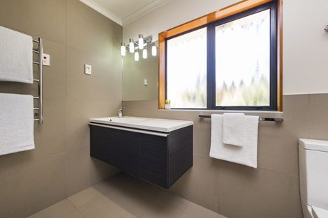 Photo of property in 294 Polson Hill Drive, Aokautere, Palmerston North, 4471