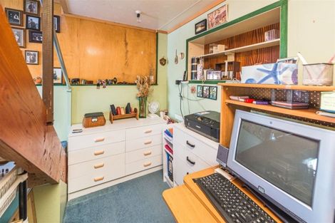 Photo of property in 6 Arundel Place, Springvale, Whanganui, 4501