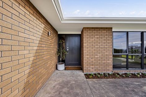 Photo of property in 4 James Drive, Bell Block, New Plymouth, 4312