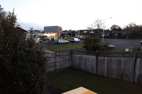 Photo of property in 38a Whiteacres Drive, Sunnyhills, Auckland, 2010