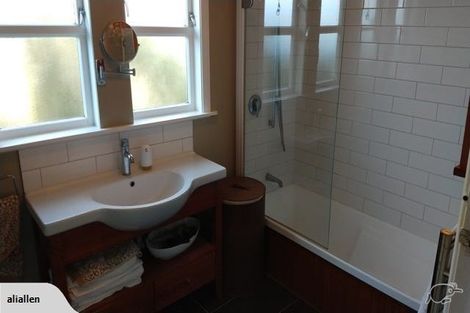 Photo of property in 53 Alexandra Road, Hataitai, Wellington, 6021