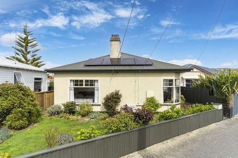 Photo of property in 11 Hargest Crescent, Saint Kilda, Dunedin, 9012