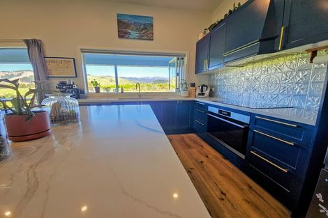 Photo of property in 33 Oriwa Lane, Levin, 5571
