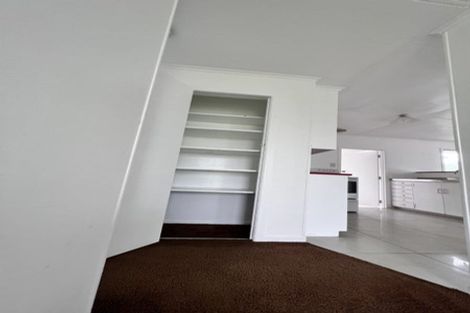 Photo of property in 93 Henderson Valley Road, Henderson, Auckland, 0612