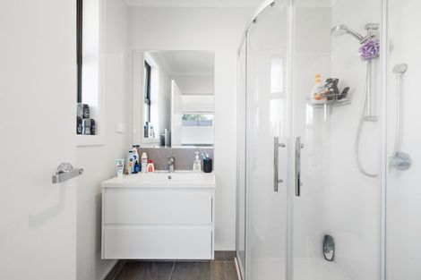 Photo of property in 1/15 Mabian Crescent, Deanwell, Hamilton, 3206