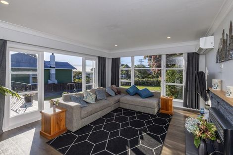 Photo of property in 34 Kaitawa Crescent, Paraparaumu, 5032