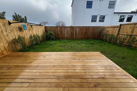 Photo of property in 4/15 Oakland Avenue, Papatoetoe, Auckland, 2025