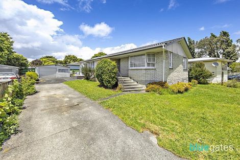 Photo of property in 6 Joanne Place, Rosehill, Papakura, 2113