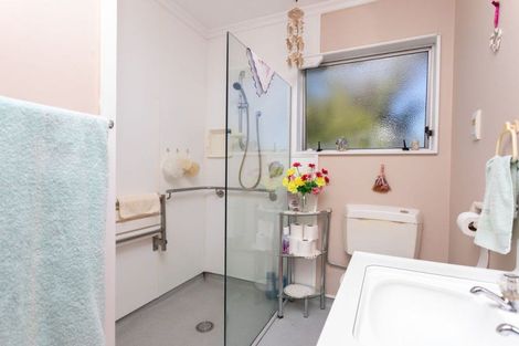 Photo of property in 9 Mccallum Street, Dannevirke, 4930