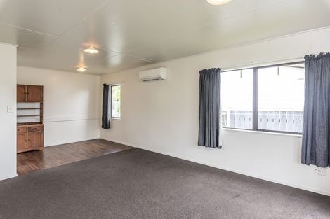 Photo of property in 2 Spackman Crescent, Paraparaumu, 5032