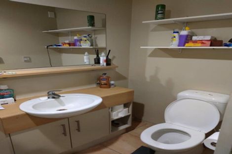 Photo of property in Atrium Apartments, 2i/154 The Terrace, Wellington Central, Wellington, 6011