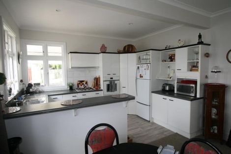 Photo of property in 2 Bracken Street, Petone, Lower Hutt, 5012