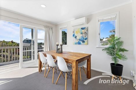 Photo of property in 64 Colwill Road, Massey, Auckland, 0614