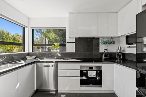 Photo of property in 5 Shingle Lane, Sydenham, Christchurch, 8023