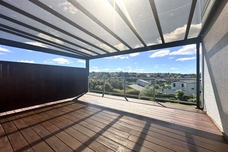 Photo of property in 19 Newhaven Terrace, Mairangi Bay, Auckland, 0630