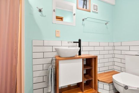 Photo of property in 75 Cypress Drive, Maungaraki, Lower Hutt, 5010